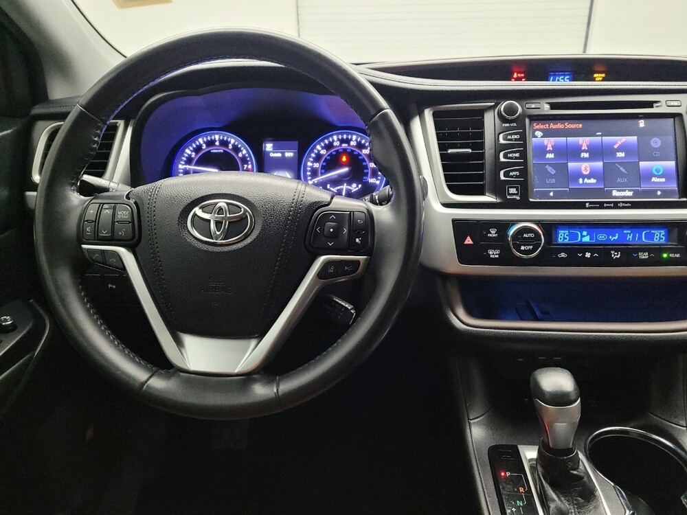 2019 Toyota Highlander in Toledo, OH 43617 - 18117325 22
