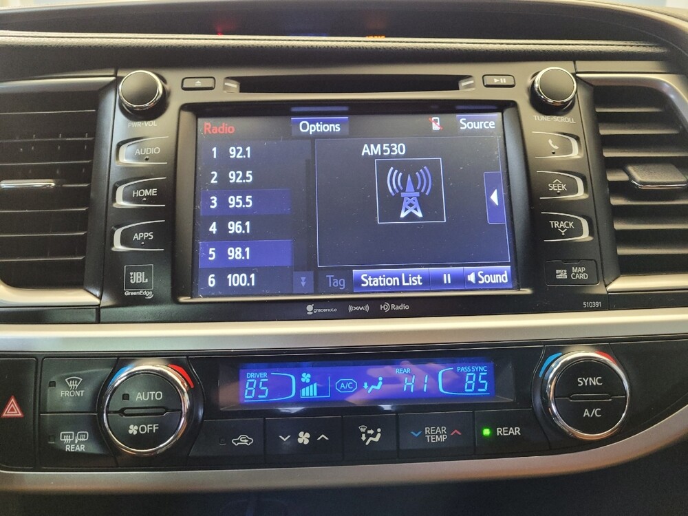 2019 Toyota Highlander in Toledo, OH 43617 - 18117325 25