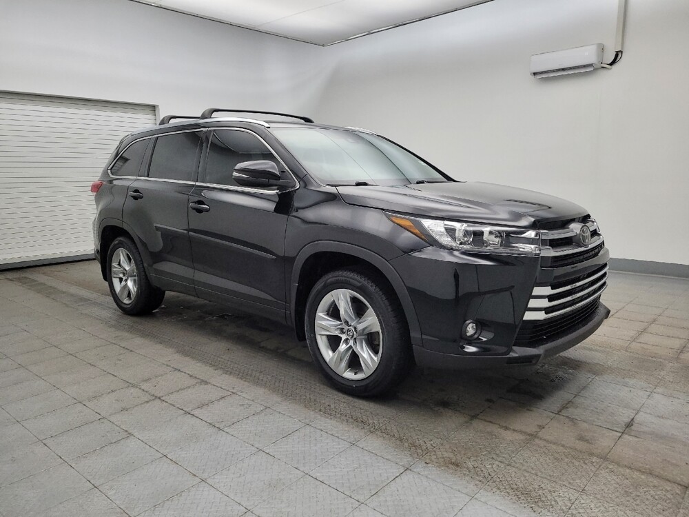2019 Toyota Highlander in Toledo, OH 43617 - 18117325 11