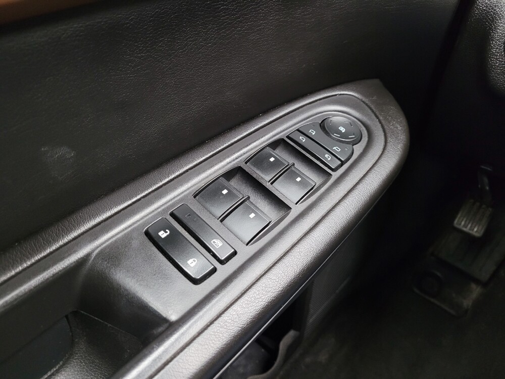 2017 Chevrolet Traverse in Taylor, MI 48180 - 18117327 27