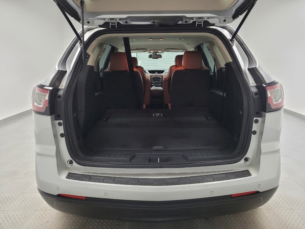 2017 Chevrolet Traverse in Taylor, MI 48180 - 18117327 29