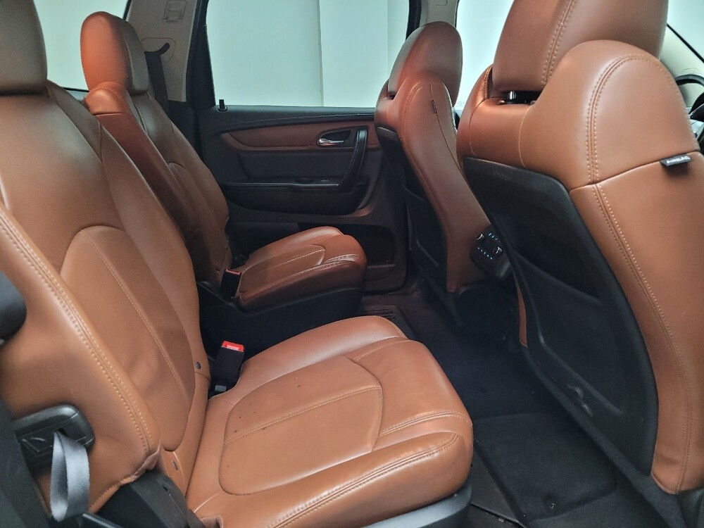 2017 Chevrolet Traverse in Taylor, MI 48180 - 18117327 19