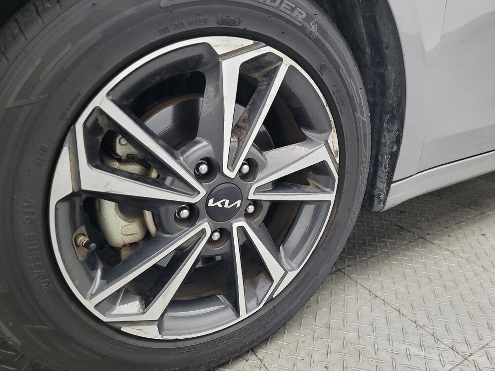 2023 Kia Forte in Jacksonville, FL 32210 - 18117328 31