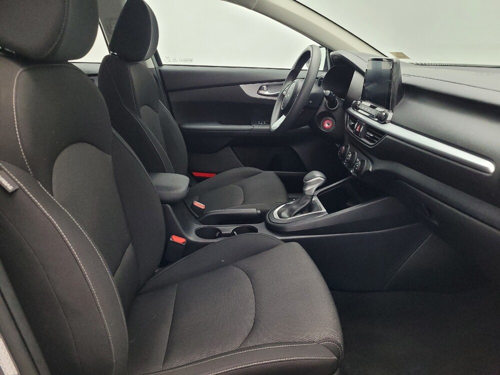 2023 Kia Forte in Jacksonville, FL 32210 - 18117328 21