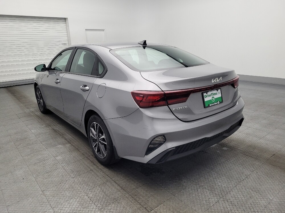 2024 Kia Forte in Jacksonville, FL 32210 - 18117331 5