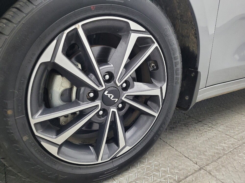 2024 Kia Forte in Jacksonville, FL 32210 - 18117331 31