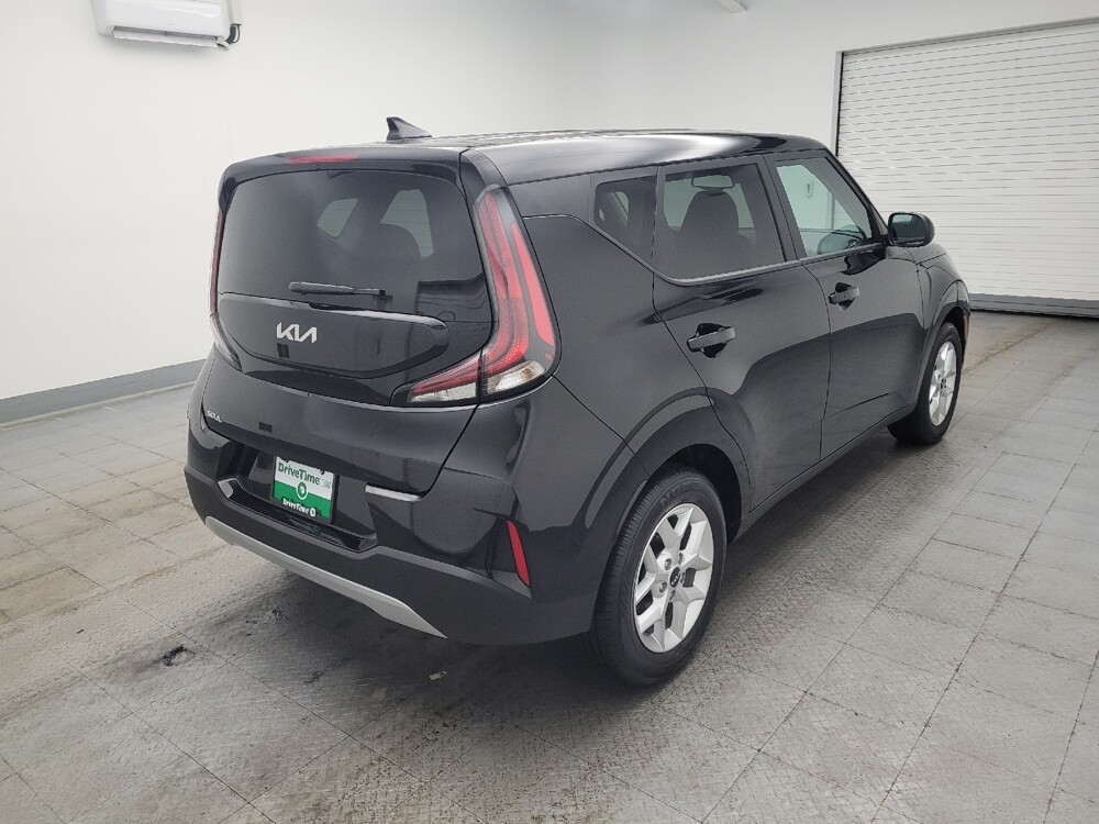 2025 Kia Soul in Toledo, OH 43617 - 18117332 9