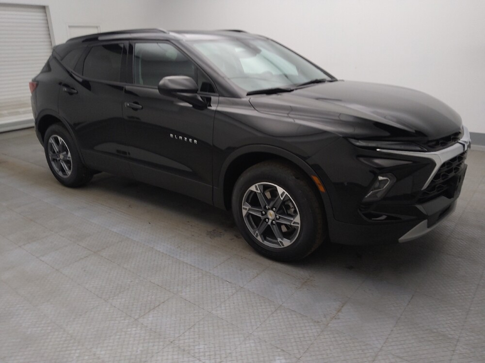 2023 Chevrolet Blazer in Lakewood, CO 80215 - 18117334 11