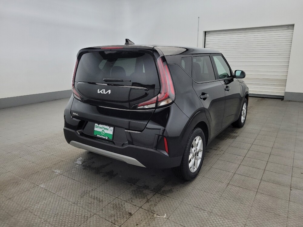 2023 Kia Soul in Pittsburgh, PA 15237 - 18117342 9