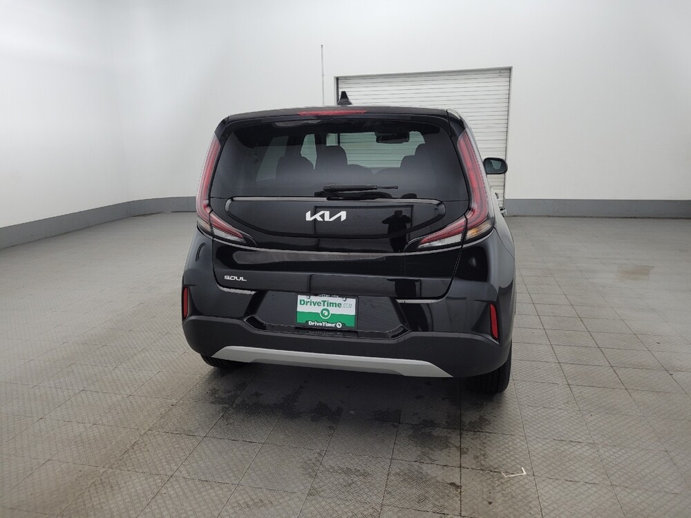 2023 Kia Soul in Pittsburgh, PA 15237 - 18117342 7