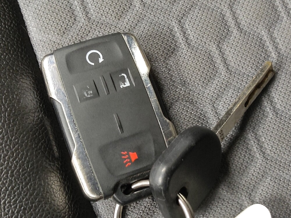 2017 Chevrolet Colorado in Fort Worth, TX 76116 - 18117363 32