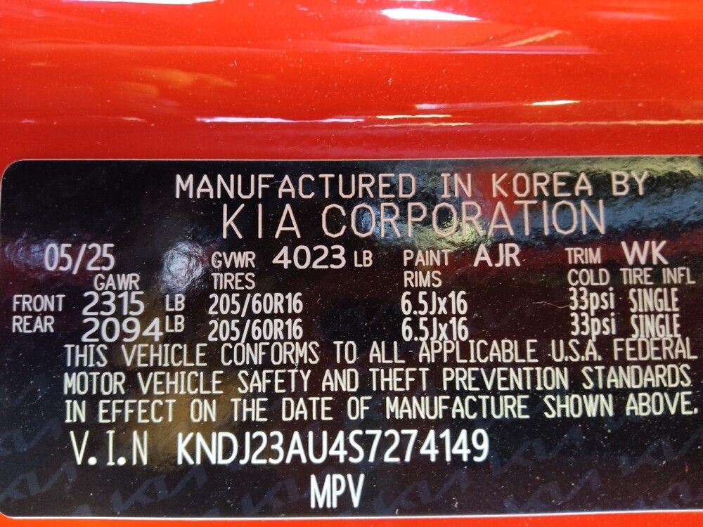 2025 Kia Soul in Glendale, AZ 85301 - 18117364 33