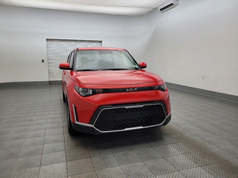 2025 Kia Soul in Glendale, AZ 85301 - 18117364 14