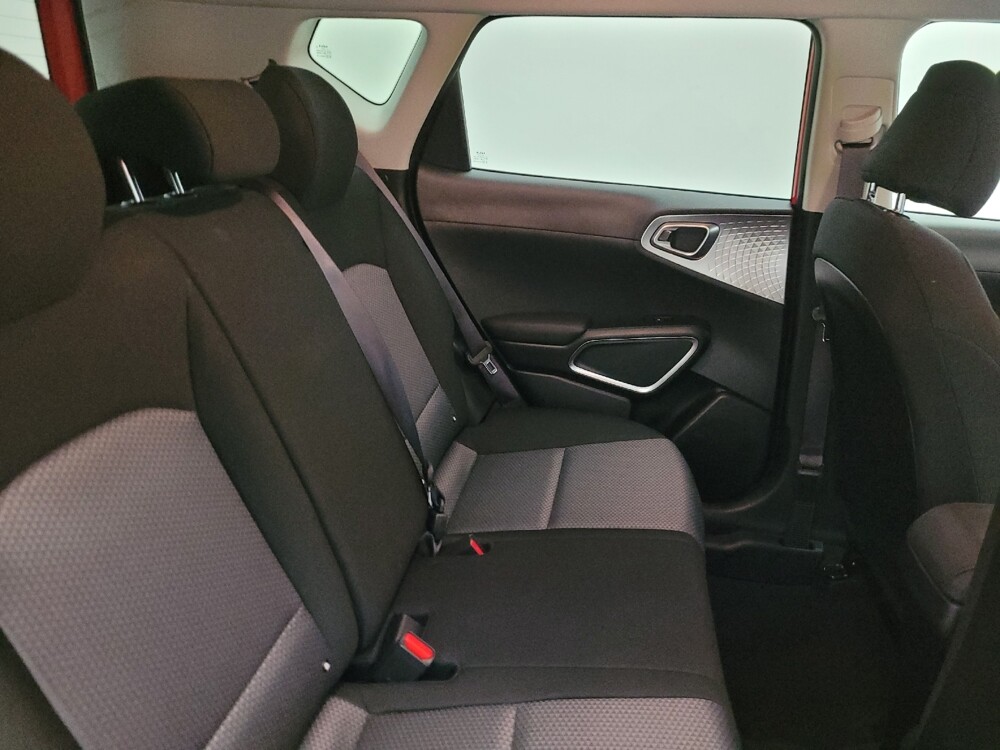 2025 Kia Soul in Glendale, AZ 85301 - 18117364 19