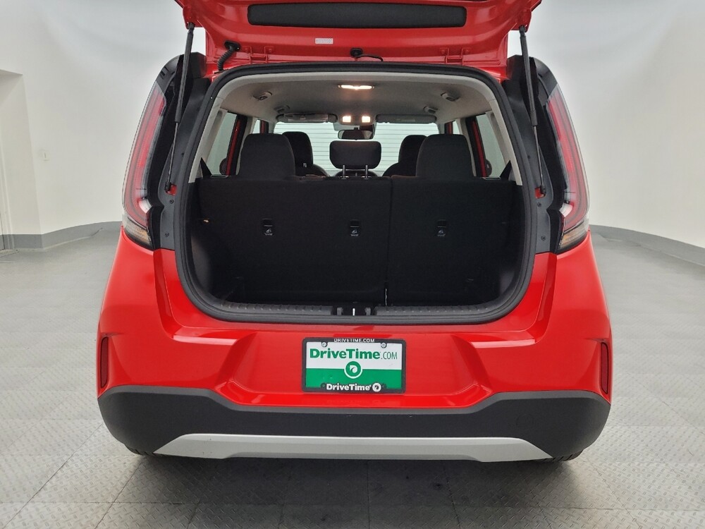 2025 Kia Soul in Glendale, AZ 85301 - 18117364 29