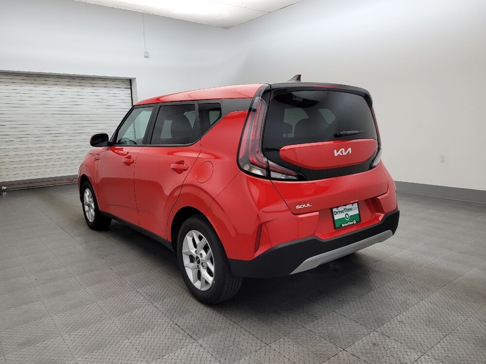 2025 Kia Soul in Glendale, AZ 85301 - 18117364 5