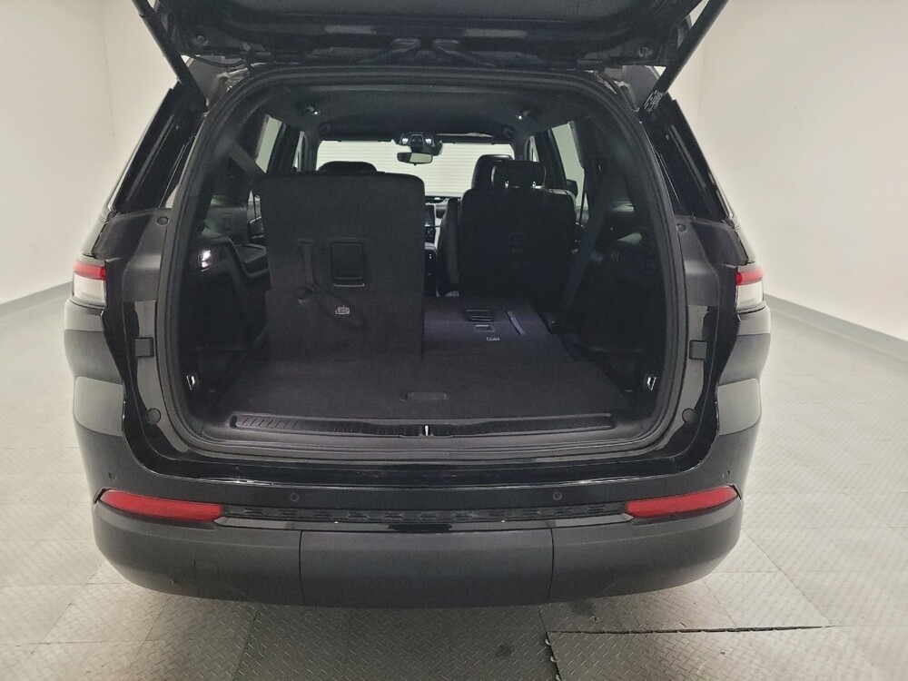 2023 Jeep Grand Cherokee L in Downey, CA 90241 - 18117367 29