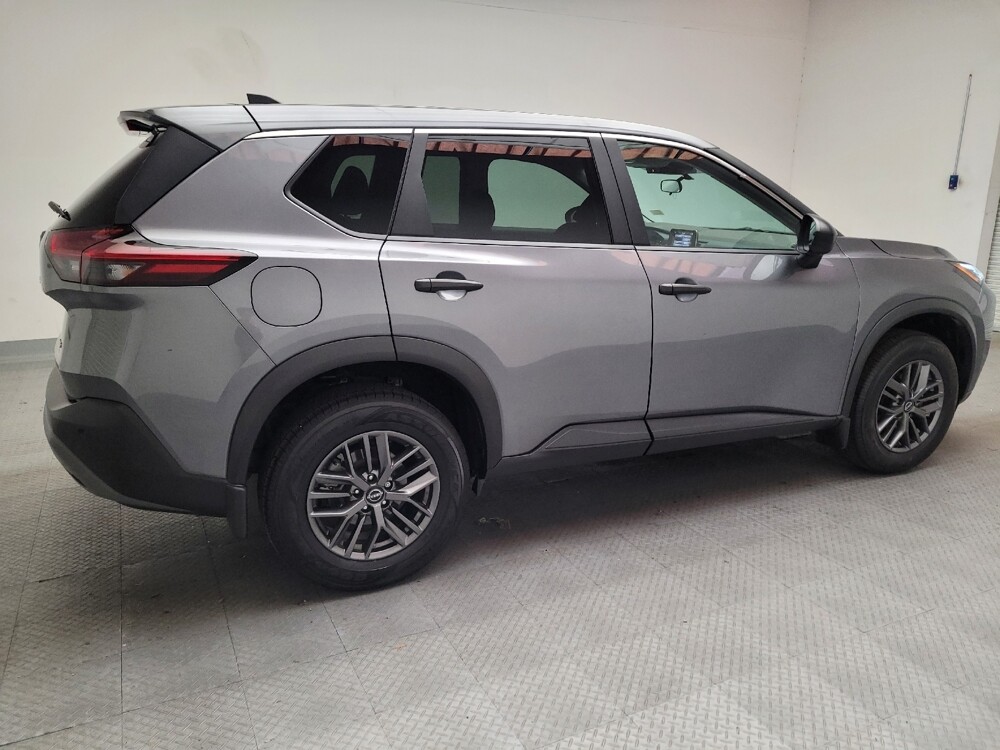 2023 Nissan Rogue in Downey, CA 90241 - 18117368 10