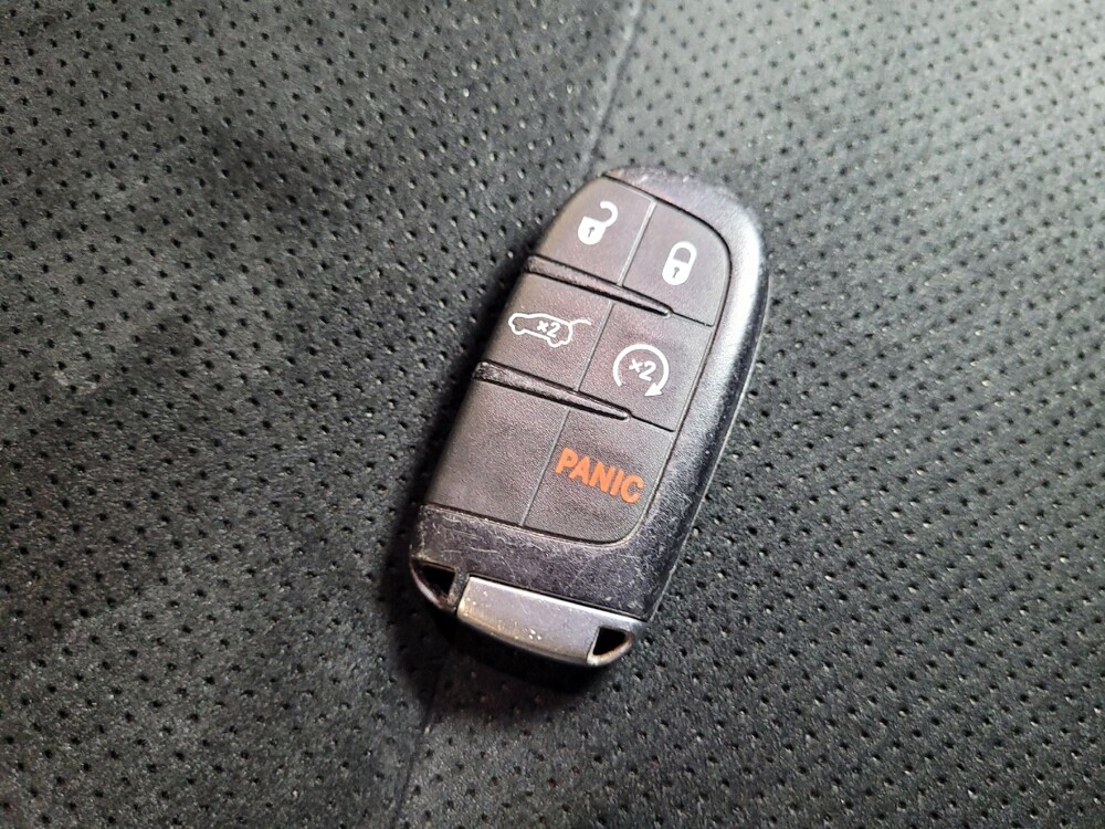 2018 Jeep Grand Cherokee in Houston, TX 77060 - 18117372 32