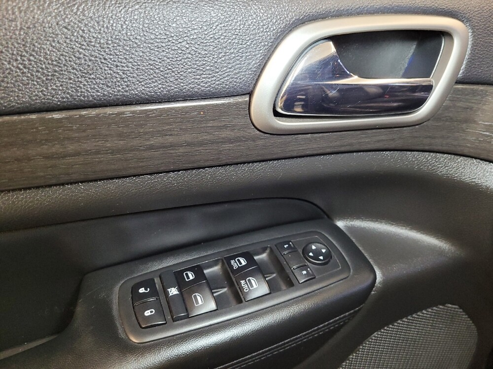 2018 Jeep Grand Cherokee in Houston, TX 77060 - 18117372 27