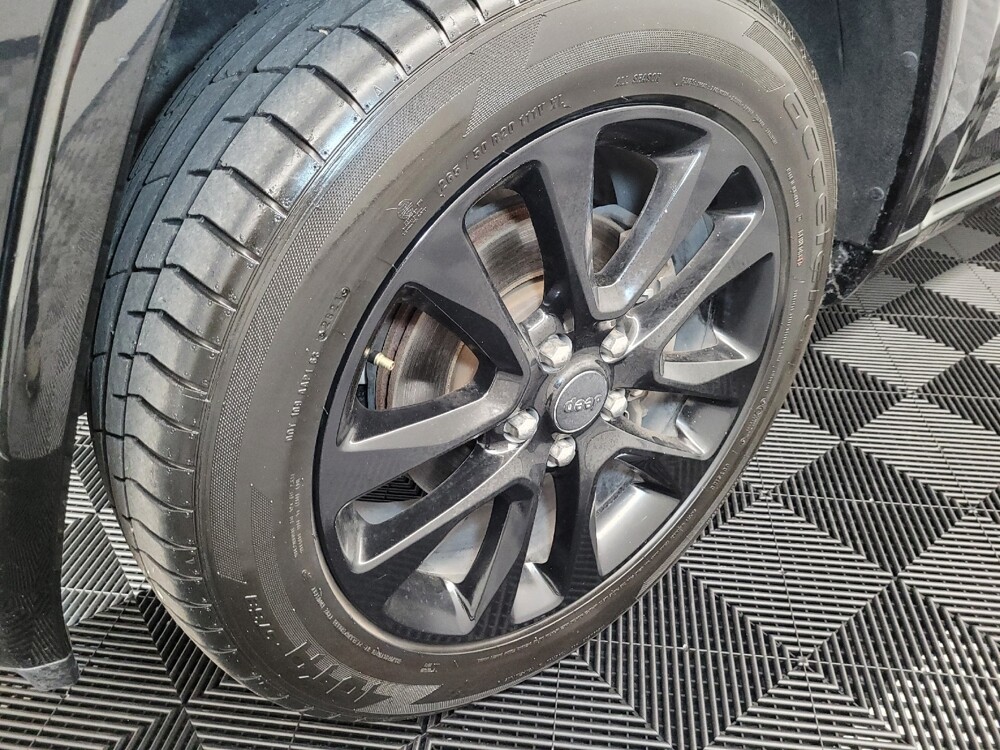 2018 Jeep Grand Cherokee in Houston, TX 77060 - 18117372 31