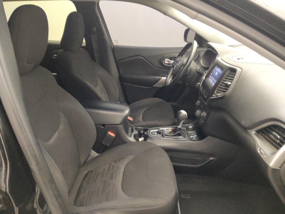 2019 Jeep Cherokee in Houston, TX 77034 - 18117376 21