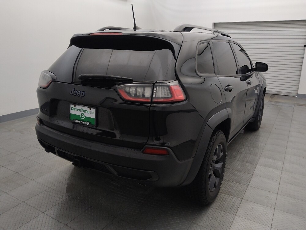 2019 Jeep Cherokee in Houston, TX 77034 - 18117376 7