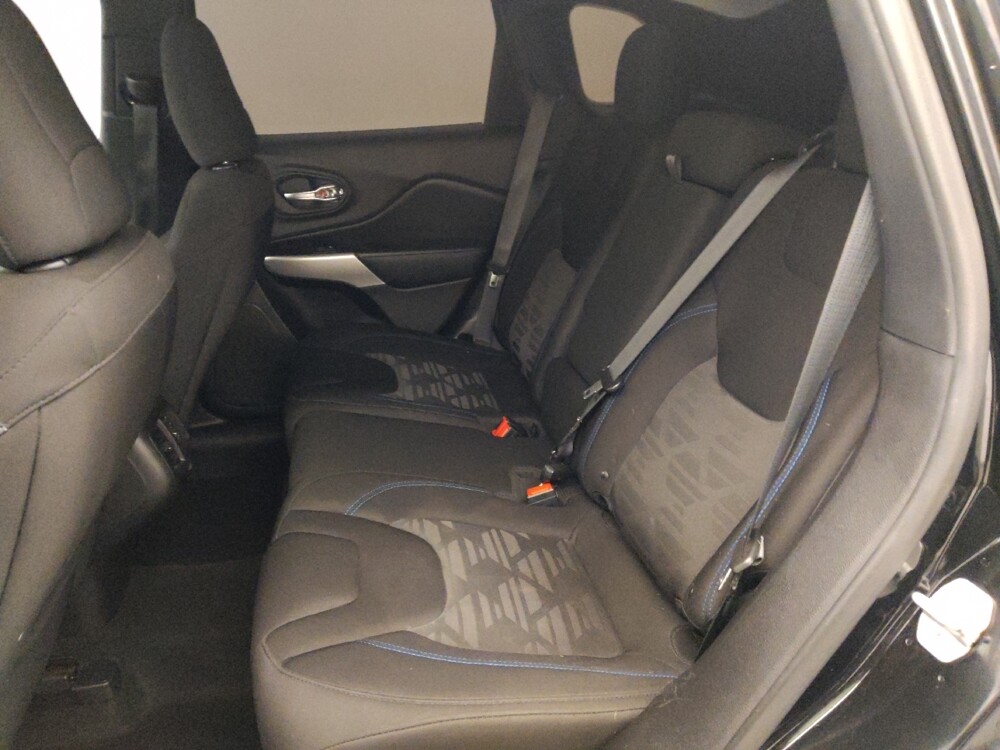 2019 Jeep Cherokee in Houston, TX 77034 - 18117376 18