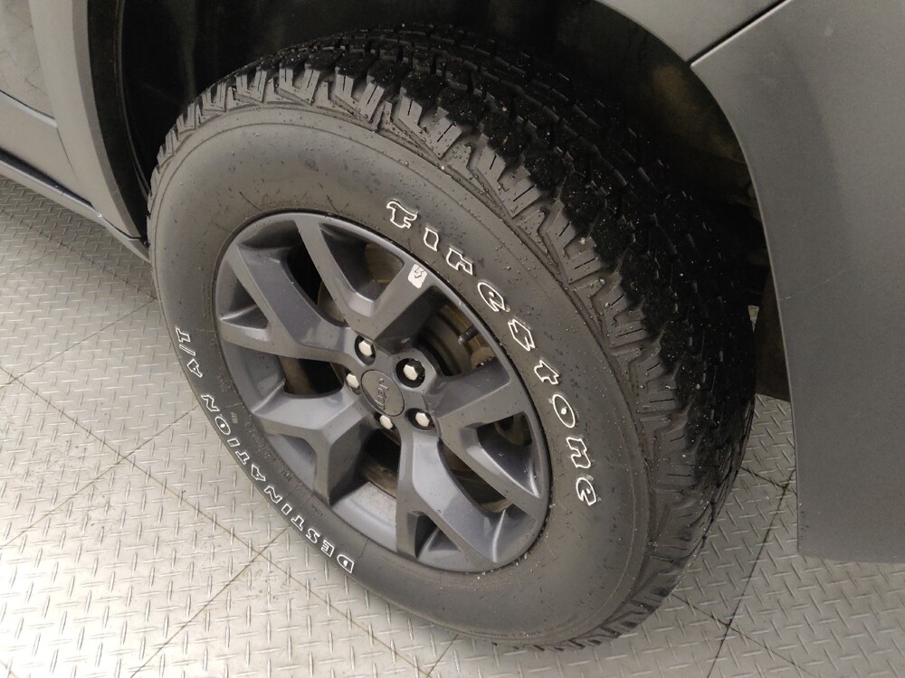 2019 Jeep Cherokee in Houston, TX 77034 - 18117376 31