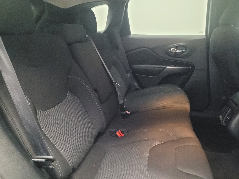 2020 Jeep Cherokee in Chattanooga, TN 37421 - 18117382 19