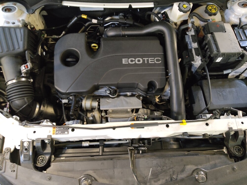 2021 Chevrolet Equinox in Raleigh, NC 27604 - 18117414 30