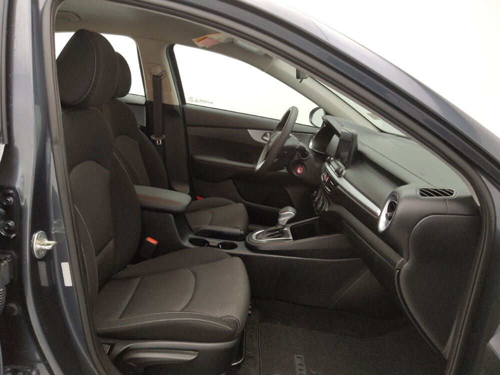 2023 Kia Forte in St. Louis, MO 63136 - 18117415 21