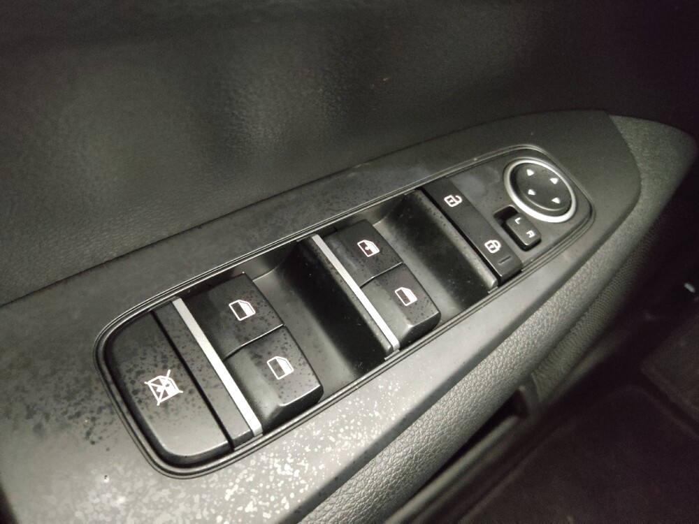 2023 Kia Forte in St. Louis, MO 63136 - 18117415 27