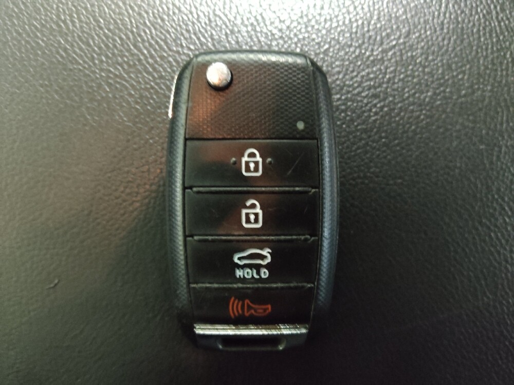 2020 Kia Optima in Greensboro, NC 27407 - 18117423 32