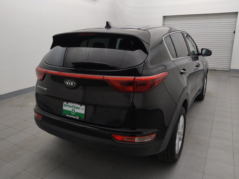 2017 Kia Sportage in Houston, TX 77074 - 18117427 7