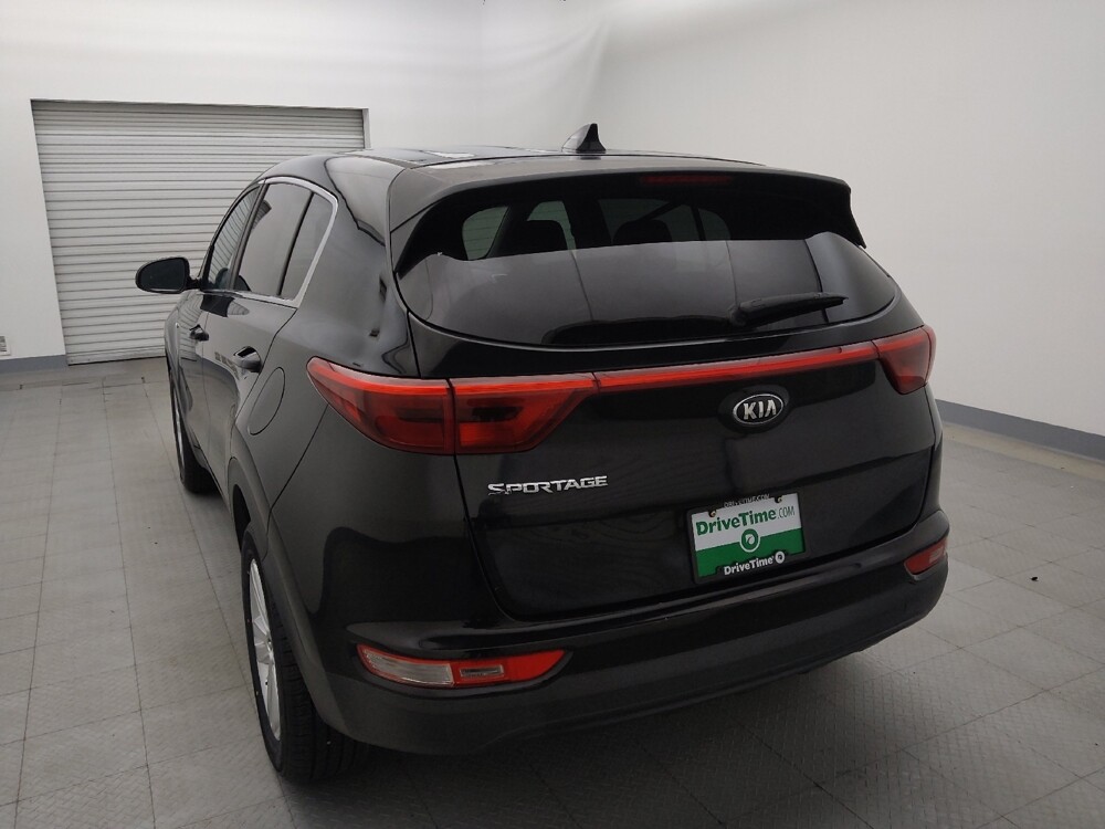 2017 Kia Sportage in Houston, TX 77074 - 18117427 6