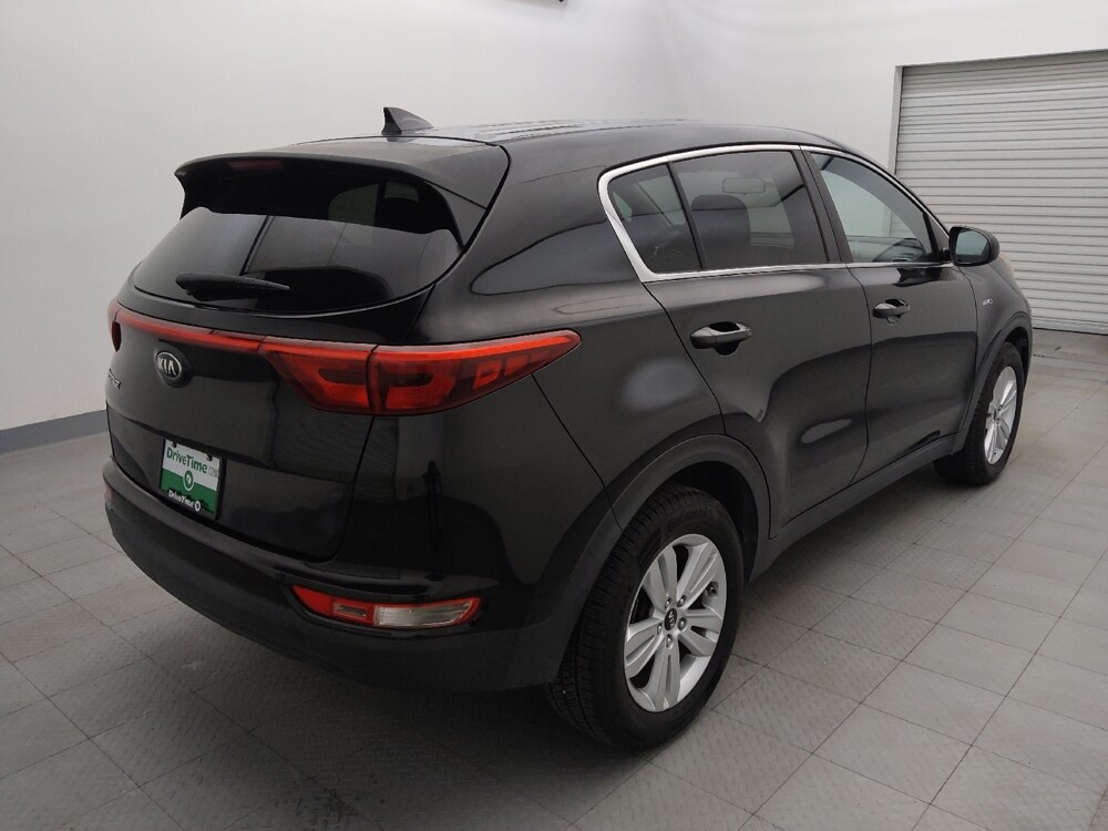 2017 Kia Sportage in Houston, TX 77074 - 18117427 9