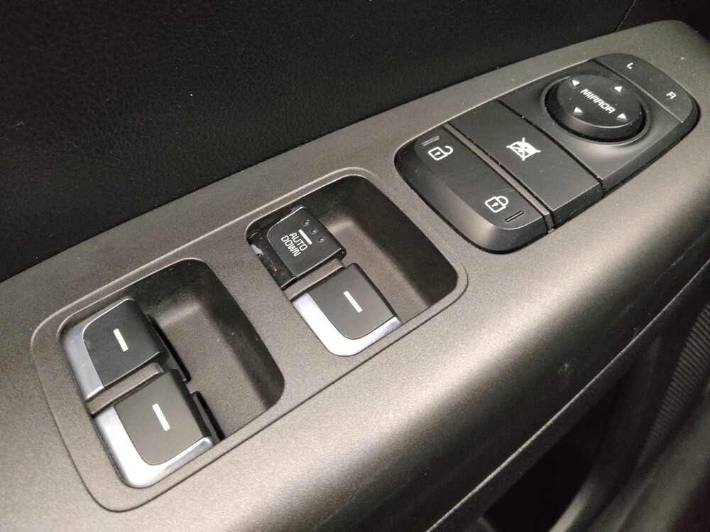 2017 Kia Sportage in Houston, TX 77074 - 18117427 27