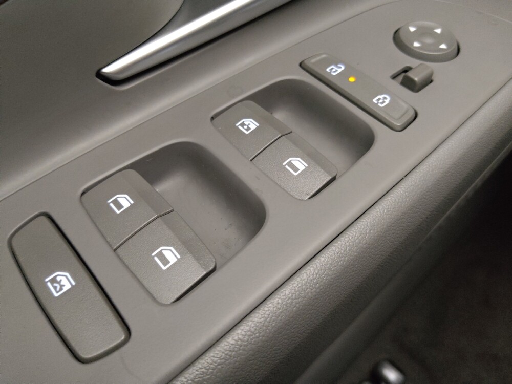 2025 Hyundai Elantra in Springfield, MO 65807 - 18117433 27