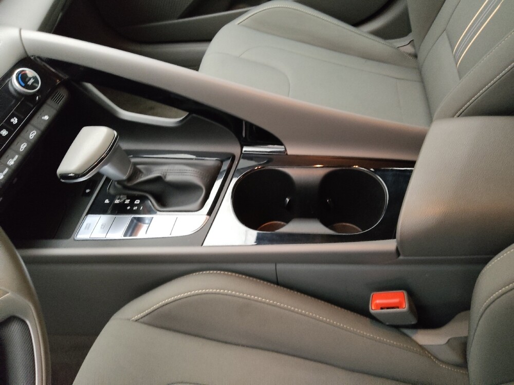 2025 Hyundai Elantra in Springfield, MO 65807 - 18117433 26