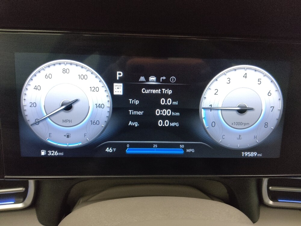 2025 Hyundai Elantra in Springfield, MO 65807 - 18117433 23