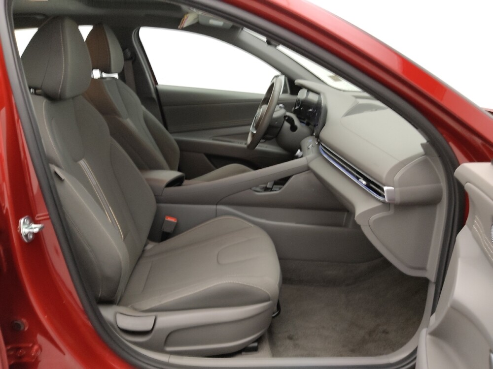 2025 Hyundai Elantra in Springfield, MO 65807 - 18117433 21