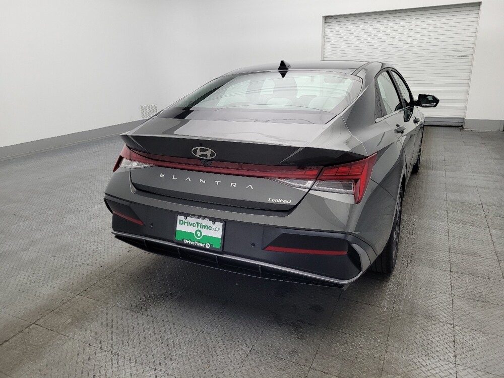 2024 Hyundai Elantra in West Palm Beach, FL 33409 - 18117452 7