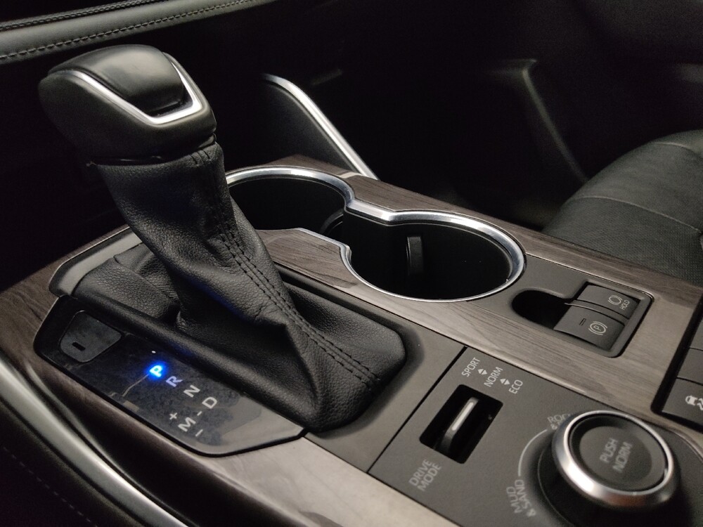 2020 Toyota Highlander in Lakewood, CO 80215 - 18117455 26