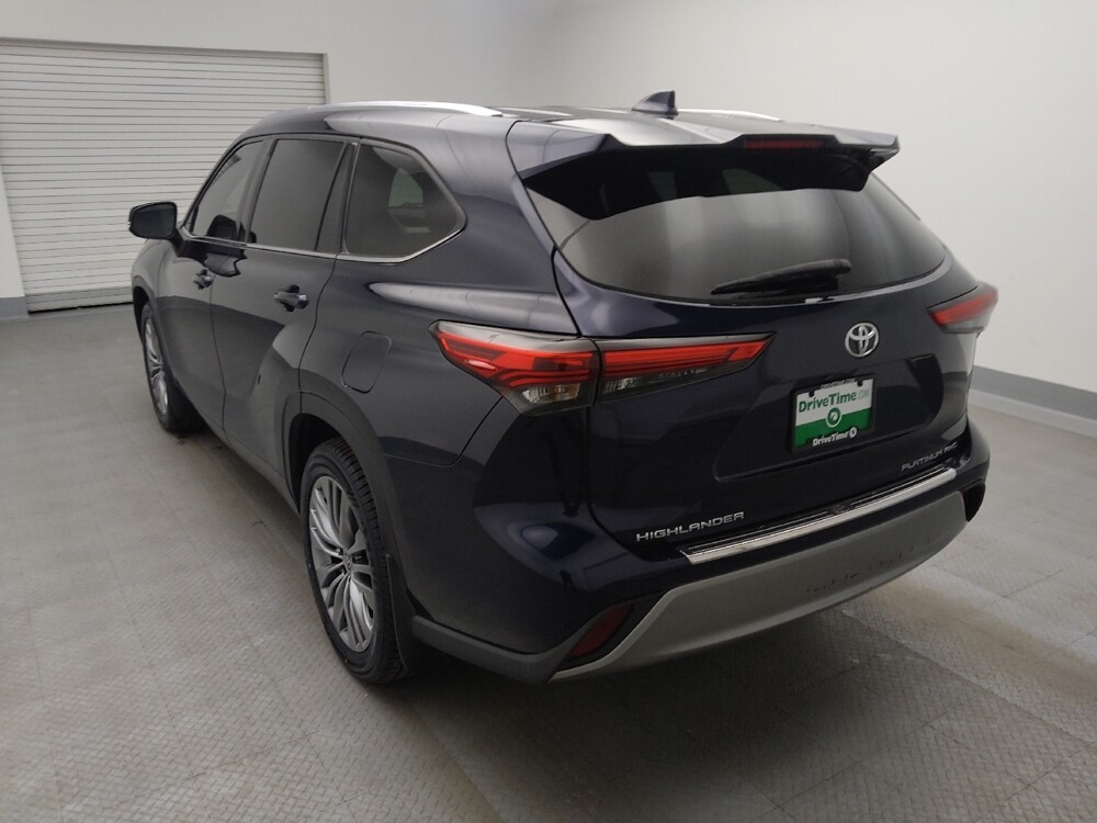 2020 Toyota Highlander in Lakewood, CO 80215 - 18117455 5