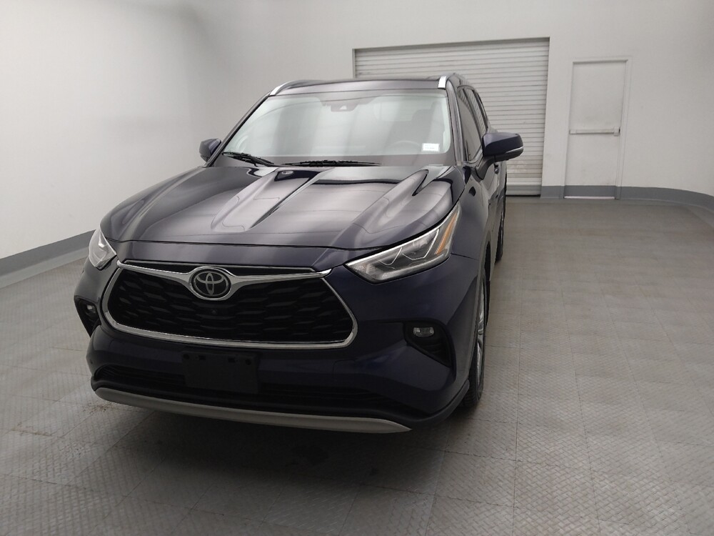 2020 Toyota Highlander in Lakewood, CO 80215 - 18117455 15