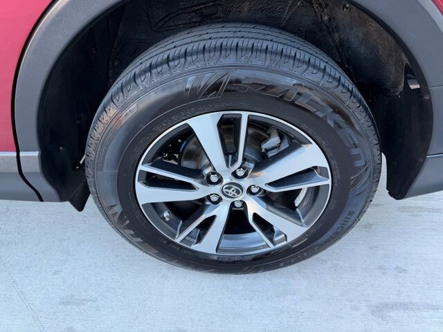 2018 Toyota RAV4 in Knoxville, TN 37920 - 18117460 30