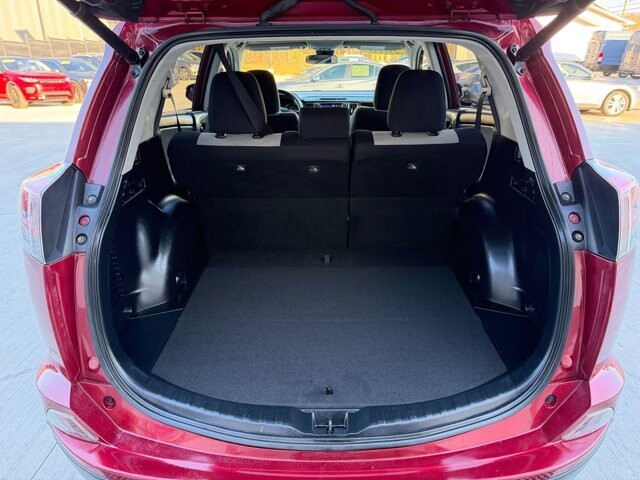 2018 Toyota RAV4 in Knoxville, TN 37920 - 18117460 9