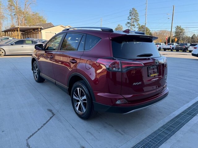 2018 Toyota RAV4 in Knoxville, TN 37920 - 18117460 4