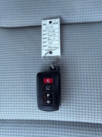 2018 Toyota RAV4 in Knoxville, TN 37920 - 18117460 26